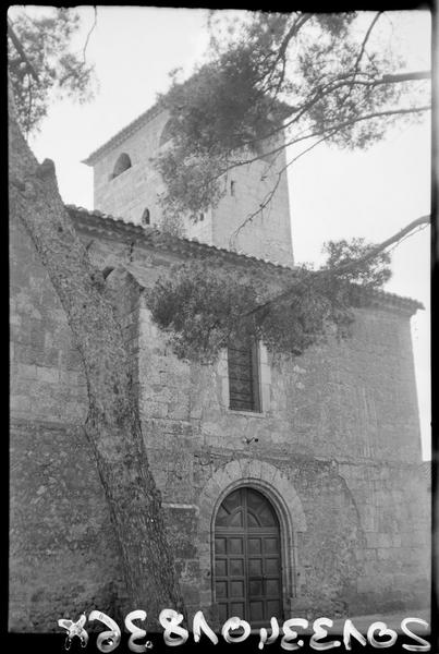 Façade méridionale et clocher.