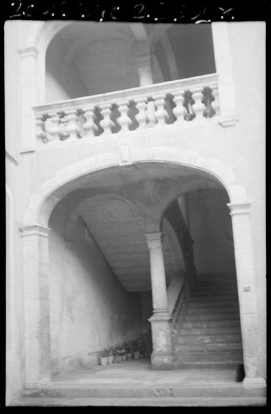 Cage d'escalier sur cour, détail.