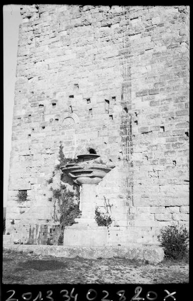 Fontaine.