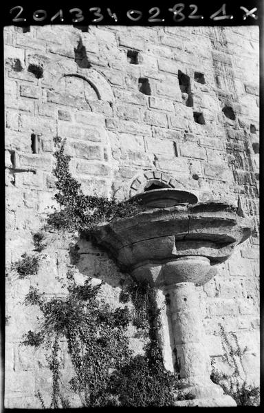 Fontaine.