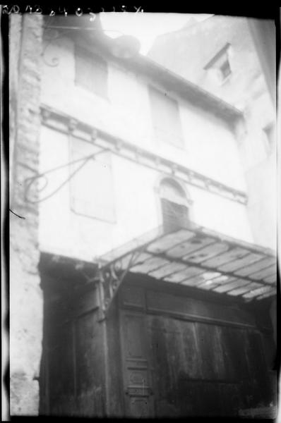 Maison Salvado ; maison Theron ; maison Cabanel ; maison Lachaise ; maison Andrieu