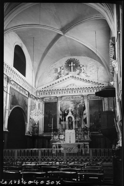 Intérieur ; vue du choeur.