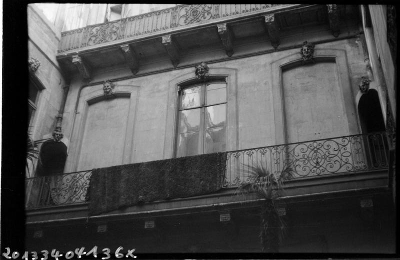 Façade donnant sur la cour intérieure.