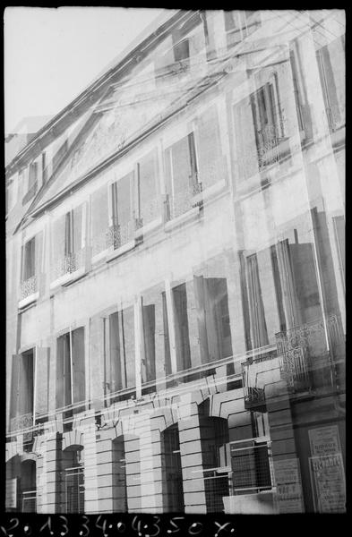 Façade principale.
