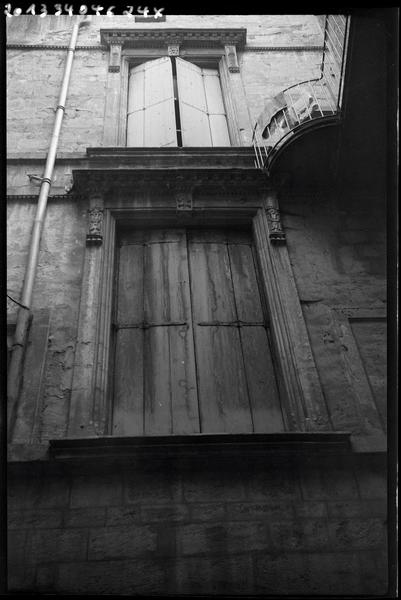 Détail d'une façade sur cour.