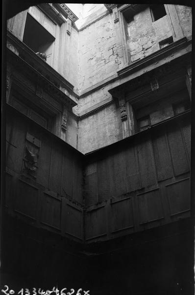 Détail des façades sur cour.