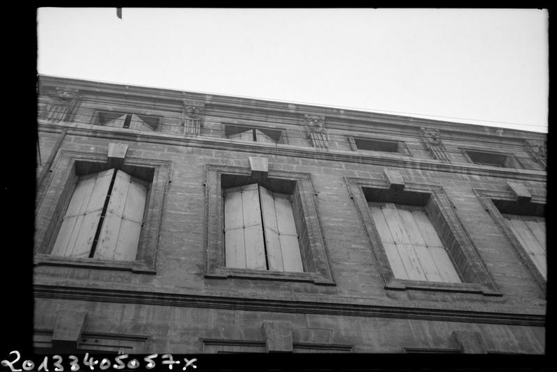 Partie supérieure de la façade sur rue.