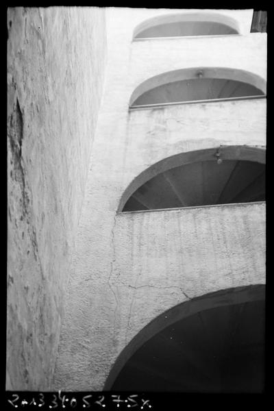 Escalier sur cour.