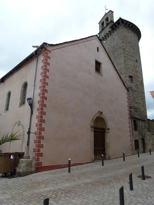 Façade de la chapelle des Pénitents blancs.