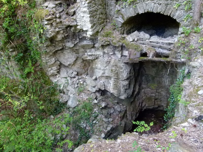 Ancienne mine argentifère. La fonderie.