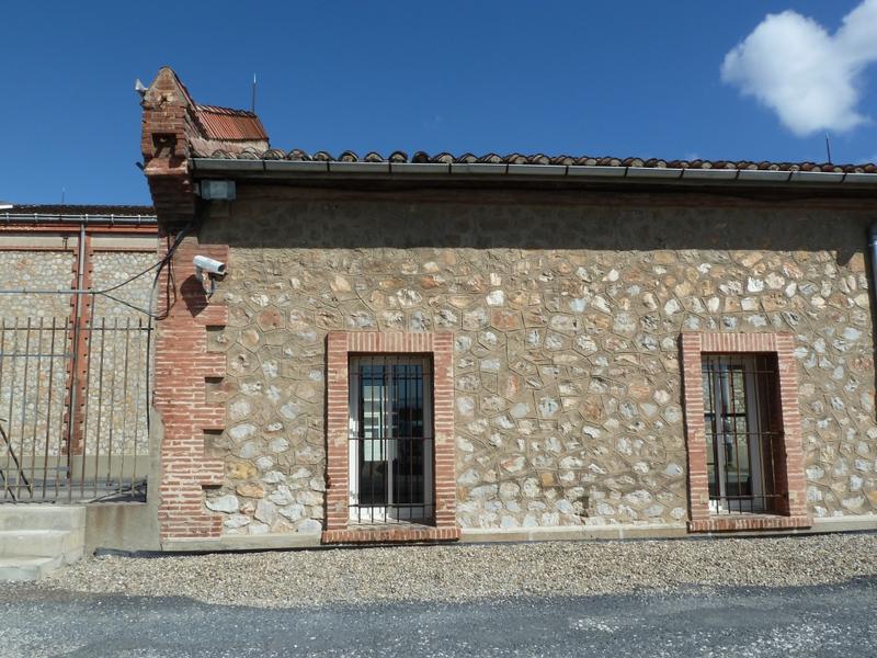 Ancienne cave des Corbières. Bâtiment des bureaux, façade sud.