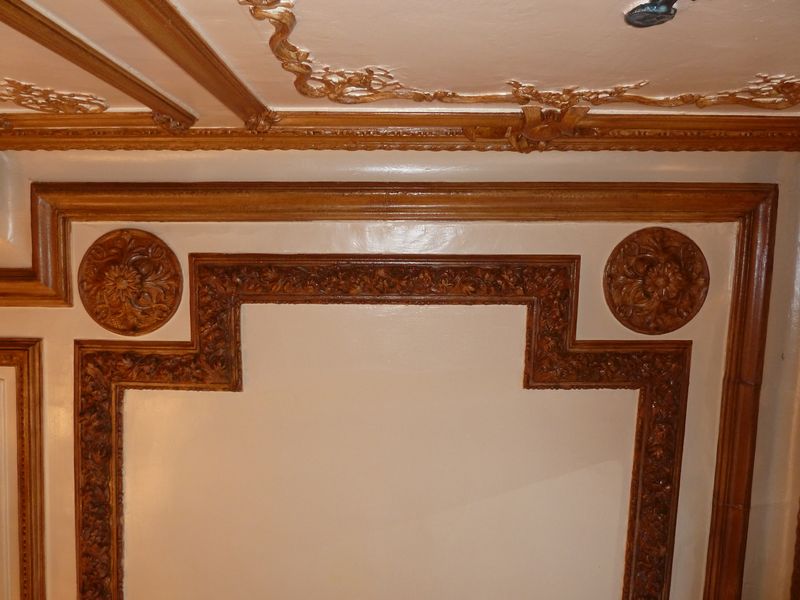 Décor du plafond.