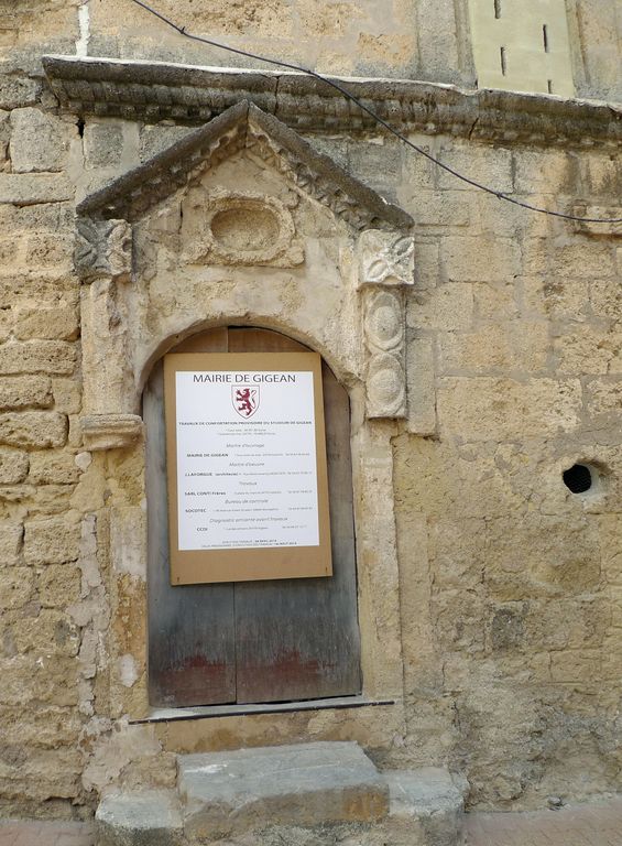 Porte d’entrée.