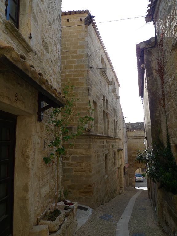 Façade sud sur rue.