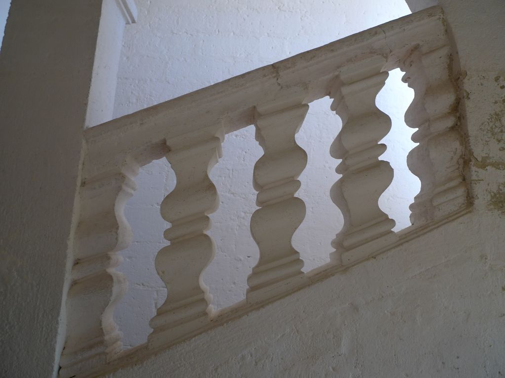 Escalier. Détail des balustres.