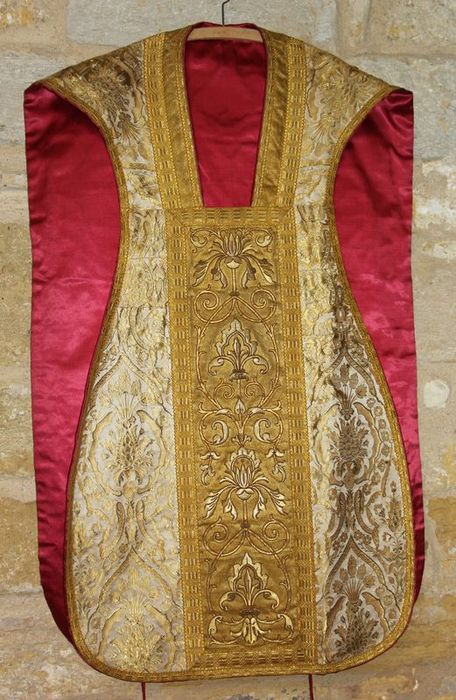 chasuble (ornement or)