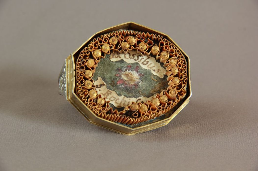 anneau-reliquaire de saint Roch   - © Ministère de la Culture (France), Direction Régionale des Affaires Culturelles d’Occitanie – Tous droits réservés 