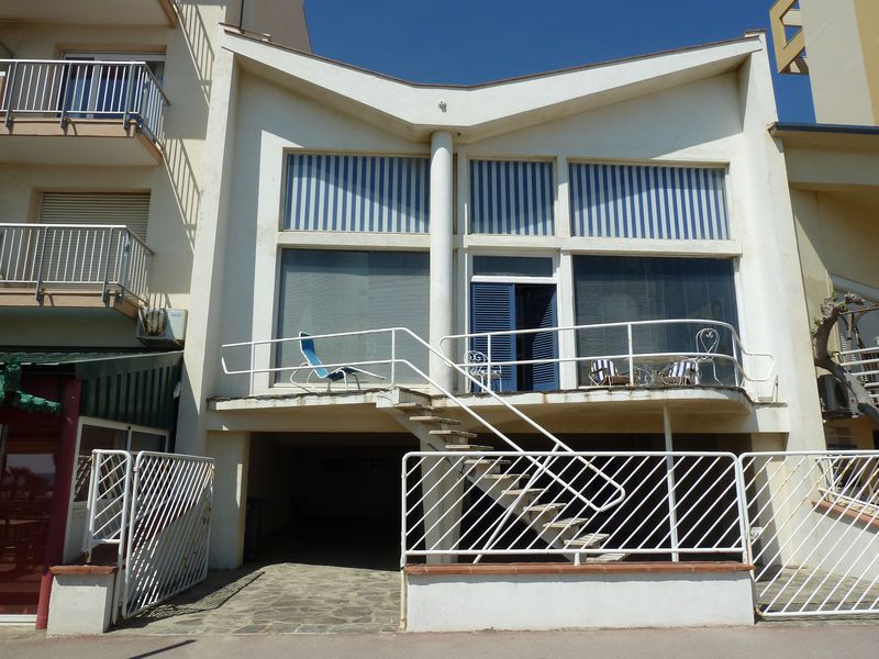 Façade sur mer.