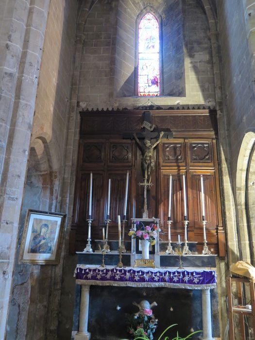 Transept nord. Chapelle du Purgatoire. Autel.