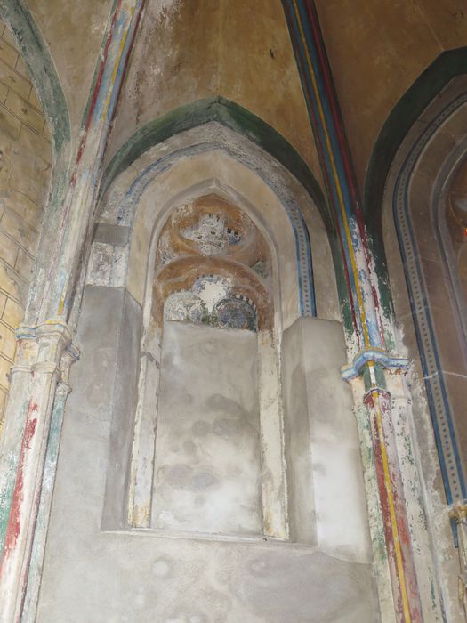 Transept sud. Chapelle Saint-Joseph. Baie en trompe l'œil.