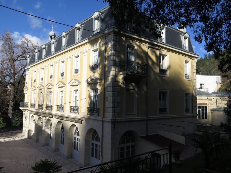 A côté du casino, s’élève l’hôtel du Portugal construit par Viggo Dorph Petersen.