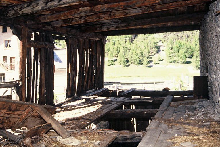 Troisième niveau, la loggia.