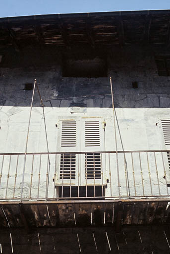 Façade sud, partie centrale à l'étage.