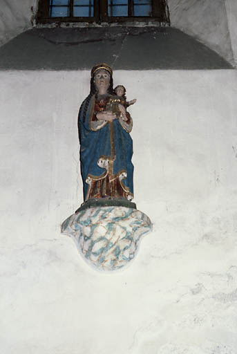 Statue de la Vierge.