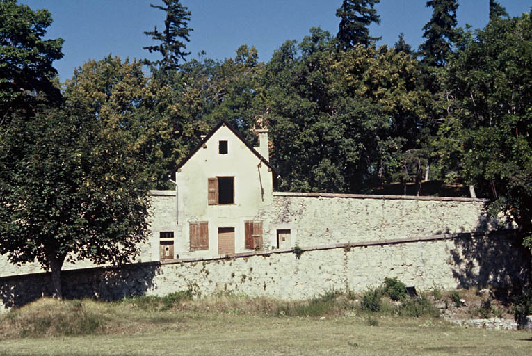 Porte d'Embrun, pavillon du porte-enseigne.