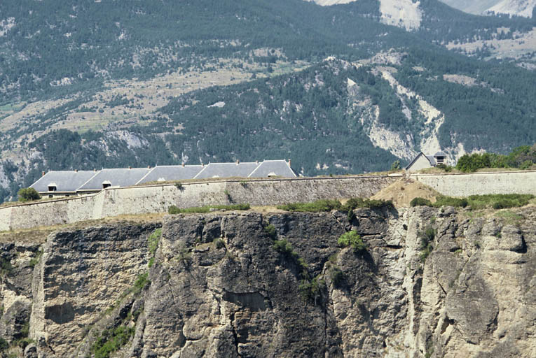 Front est, front du Guil.