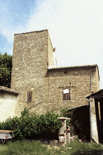 Vue générale depuis l'ouest.