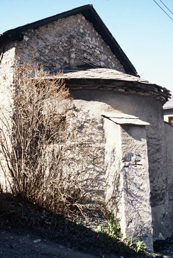 Chevet vu depuis le sud-est.