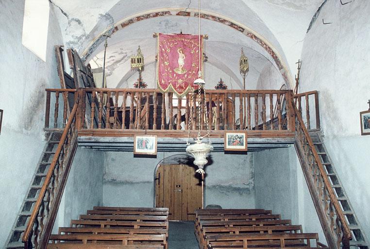 Nef, vue depuis le choeur, tribune.