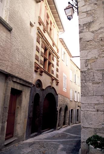 Restauration de la façade, vue générale.