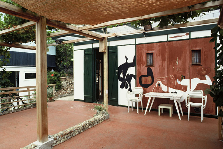 Guinguette L'Etoile de Mer, façade ouest, vue de la terrasse.