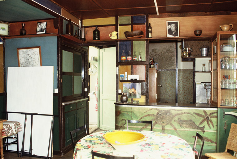 Intérieur de la guinguette L'Etoile de Mer, salle du bar.