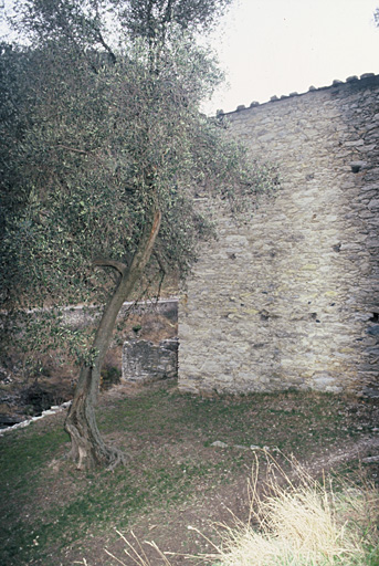 Chapelle Saint-Antoine à proximité de la porte ?.