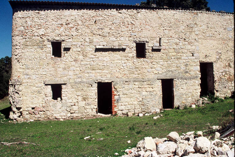 Bâtiment au sud de la chapelle.