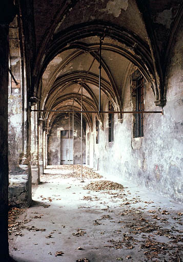 Cloître, galerie sud.