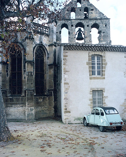 Clocher à arcades.