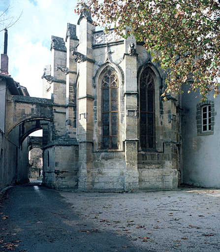 Chevet de la chapelle latérale.