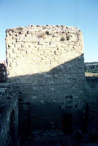 Donjon du château sud.