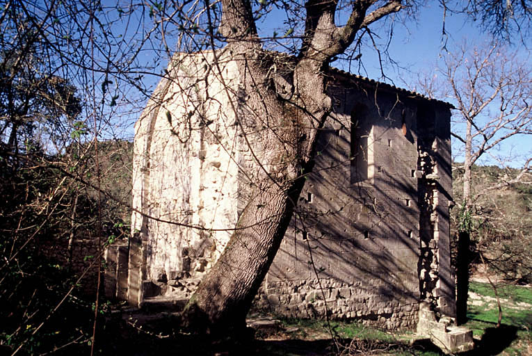 Vue générale de l'église au sud-ouest.