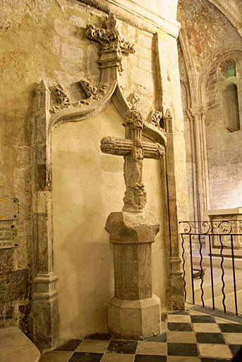 Croix de cimetière.