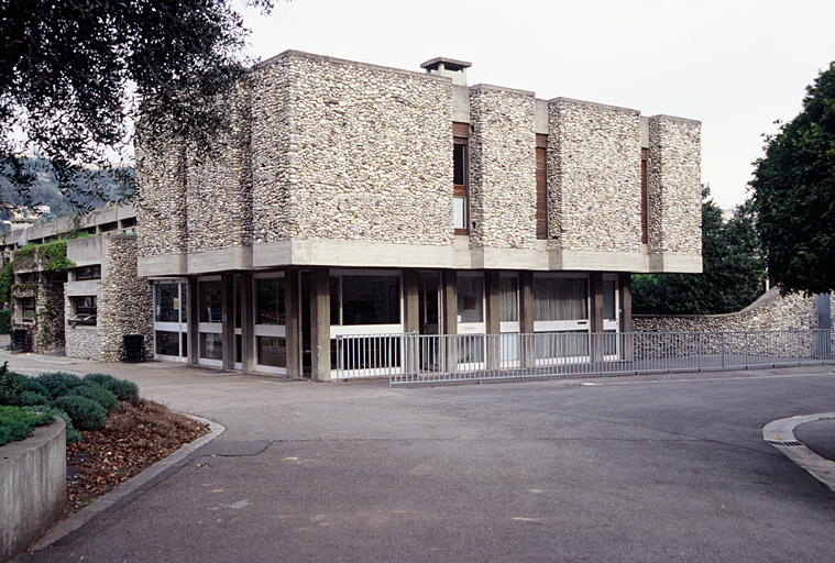 Bâtiment d'accueil.