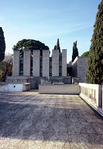 Terrasse inférieure, vue vers le nord.