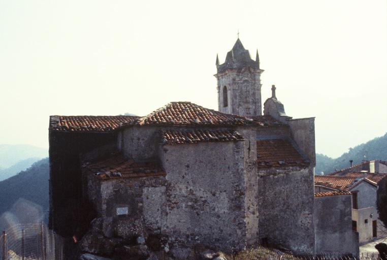 Vue générale vue du château.