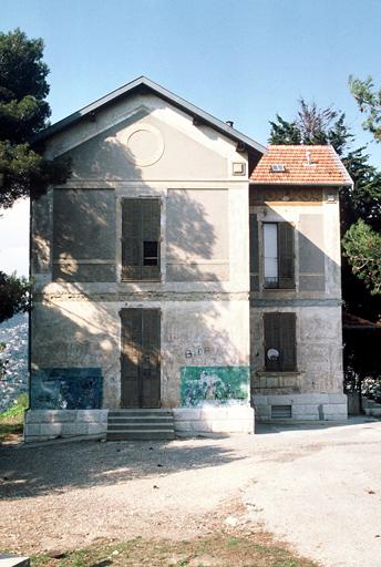 Ancien pavillon de magnétique (La Trinité).