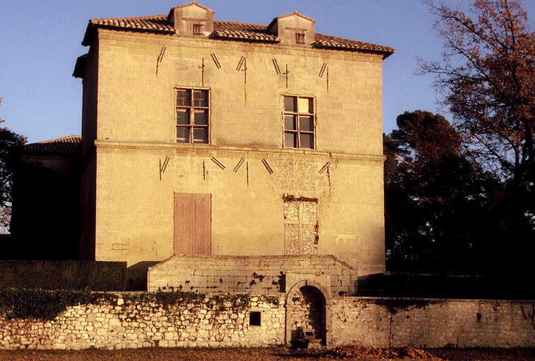 Vue de la façade latérale Ouest.