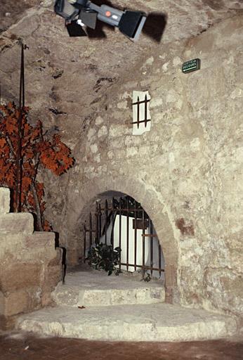 Caves voûtées.